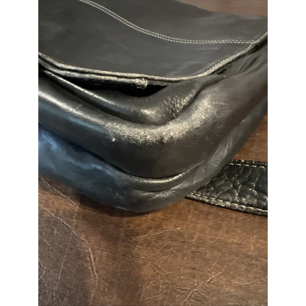 Latico Vintage Black Leather Messenger Briefcase Travel Tote Crossbody Work Bag